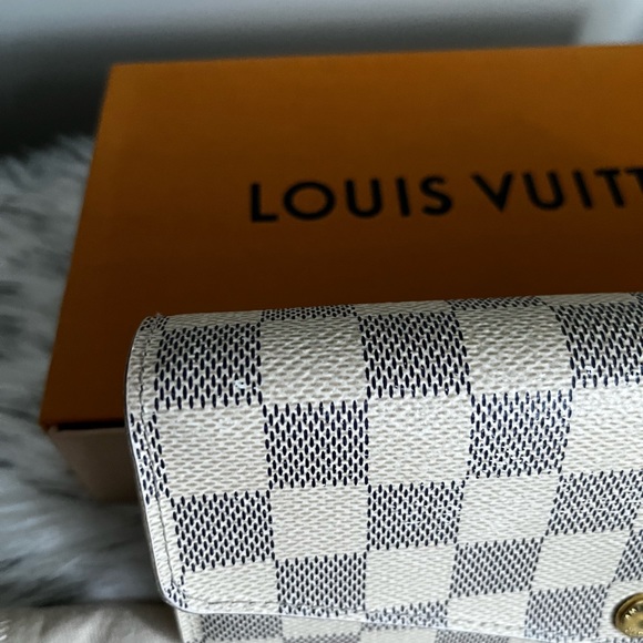 SOLD on FB - Louis Vuitton Sarah wallet - Picture 7 of 13